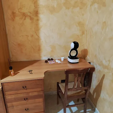 Stanza Con Bagno Privato In Condiviso בית אירוח *